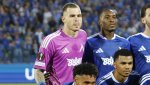 Грешката за 1:1? Вуцов е №1 по спасявания в Лига Европа!