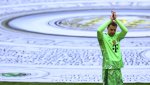 Нойер виси за финала за Купата
