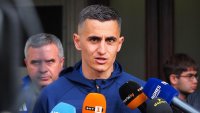 Шеф в Левски: Отвън адреналинът е много по-голям