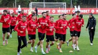 Какво се случва? Гранд отсвири ЦСКА