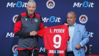 Босът на Локо София реши за Любо Пенев