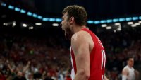 Везенков и Олимпиакос ще играят домакинствата си от Евролигата в България?