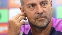 Флик каза дали звезда напуска Барса 