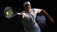 Зверев, Алекс Де Минор и Томи Пол продължиха във втория кръг на US Open