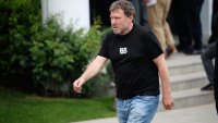 Вили Вуцов иска по 30 евро на фен, за да гледат заедно Исландия - България