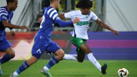 Бероец игра при драматична загуба на Голд Къп