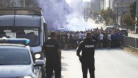 Фенове на Левски с шествие преди мача с АЗ Алкмаар