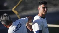 Роналдо призна: Семейството ме "натиска" да спра с футбола