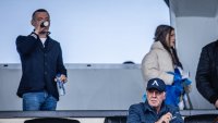Странна реакция? Сираков си тръгна ухилен след загубата от ЦСКА в дербито