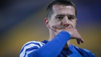 Мисли ли за трансфер? "Златната кокошка" на Левски благодари на Хубчев