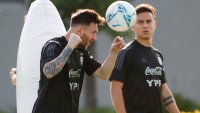 Рома подля вода на Дибала за Меси