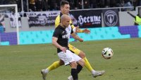 Партизан и Янис Карабельов продължават за ЛК