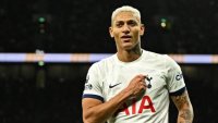 В Англия хвалят бразилец след бой с 3:0