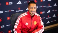 Тилеманс с огромно признание след трансфера си в Ман Юнайтед