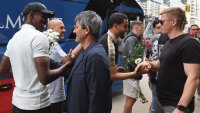 Бивша звезда на Левски удря мощно рамо на &bdquo;сините&ldquo;