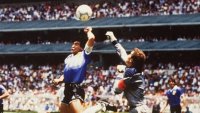 Той е легенда, но спира Англия от финалите на Мондиал 1986 и 1990
