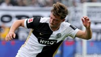 Лукас Петков с 3 удара и 0:0 срещу Шалке в Бундеслигата