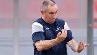 Трансфер по сложна схема! Мъри Стоилов напира за бивша звезда на Левски