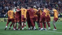 Легенда си тръгва от Галатасарай след 14 години и 19 трофея