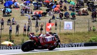 Световен шампион в MotoGP не вижда светлина в тунела