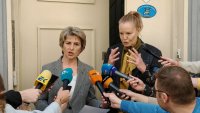 Стефка Костадинова отсече: Никой не е над българския съд!