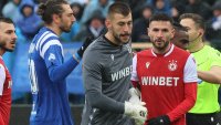 "Ухо" ли е? Дюлгеров мина прегледи в ЦСКА