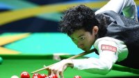 Китаец триумфира с първа титла в снукъра