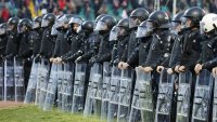 Какво се случи? Изгониха полицаи от Вечното дерби Левски-ЦСКА
