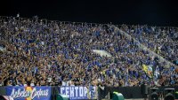 Страх в Амстердам: Феновете на Аякс се покриха от ултрасите на Левски