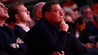 Драмите в Байерн продължават: Еберл се озъби на Хьонес