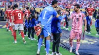 Жега и празни седалки на световното клубно