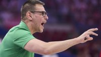 Две дини под една мишница! Селекционерът на България пое и клубен отбор
