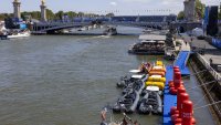 Мръсотия в река Сена: Отложиха мъжкия триатлон