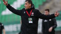 Феновете на ЦСКА попиляха Томаш: Вън! Безпомощността на един неможач!