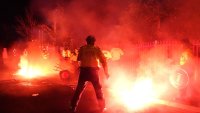 Ранени полицаи след сблъсъци с полски фенове в Бирмингам