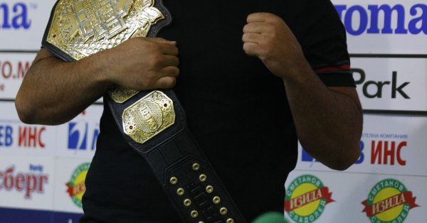 35 годишният Тибура е в UFC от 2016 година Той има