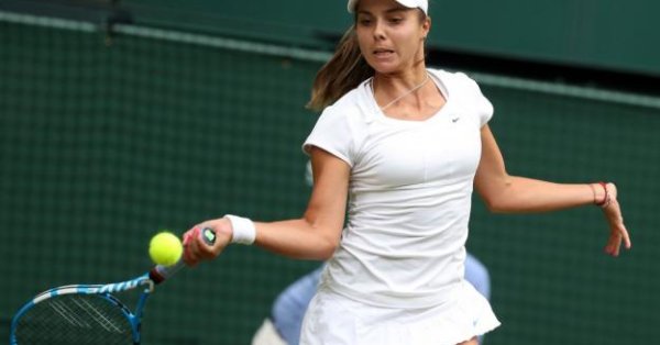 Втората ракета на България в женския тенис Виктория Томова отпадна