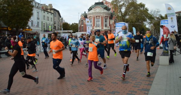 50 годишен мъж участващ в маратона на Варна е паднал пред