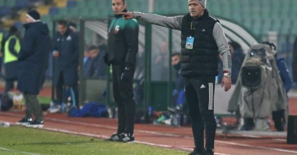 Роденият през януари 2002 година Худа е успял да впечатли