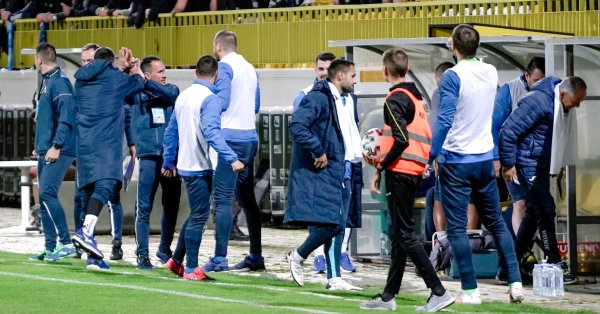 Възможностите на Живко Миланов за избор в защитата на Левски