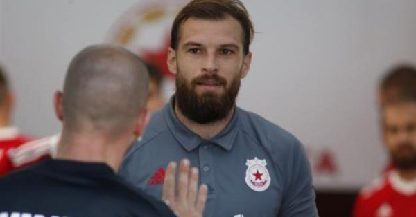 В същото време капитанът на ЦСКА Валентин Антов коментира нелепата