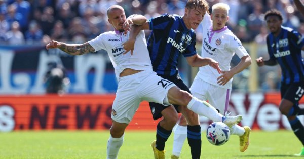 Така само за шест месеца младежкият национал на Дания мина