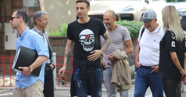 Кандидатът за президент на БФС Димитър Бербатов опроверга основните нападки