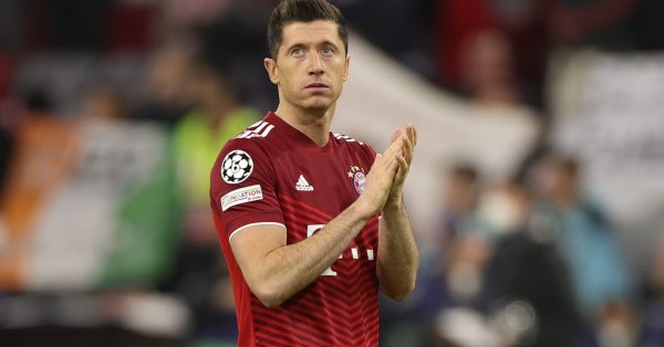 Нападателят има договор за още един сезон с Байерн Мюнхен