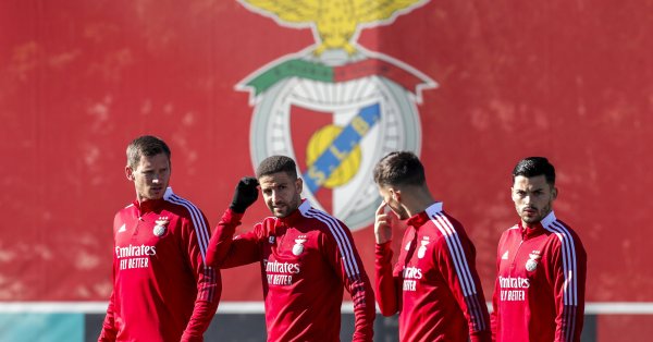 Орлите имат стари сметки за уреждане срещу колоса от Амстердам