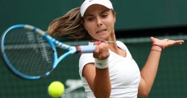 Виктория Томова отпадна в първия кръг на турнира по тенис