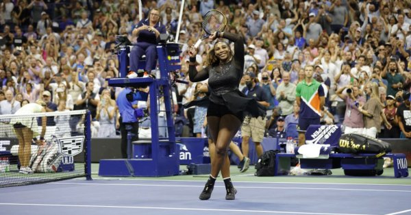 Във втория сет Контавейт рязко вдигна нивото в представянето си