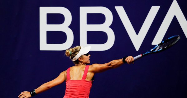 Виктория Томова загуби в първия кръг на квалификациите на WTA