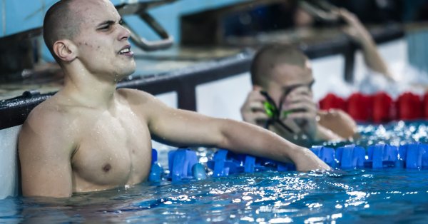 Плувецът Антъни Иванов използва социалните мрежи за да сподели радостта