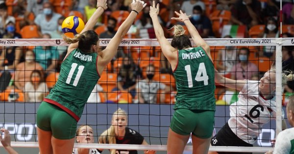 Волейболистките от националния отбор на България играха силно и загубиха